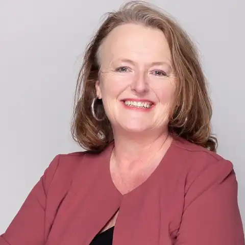Paula Davies